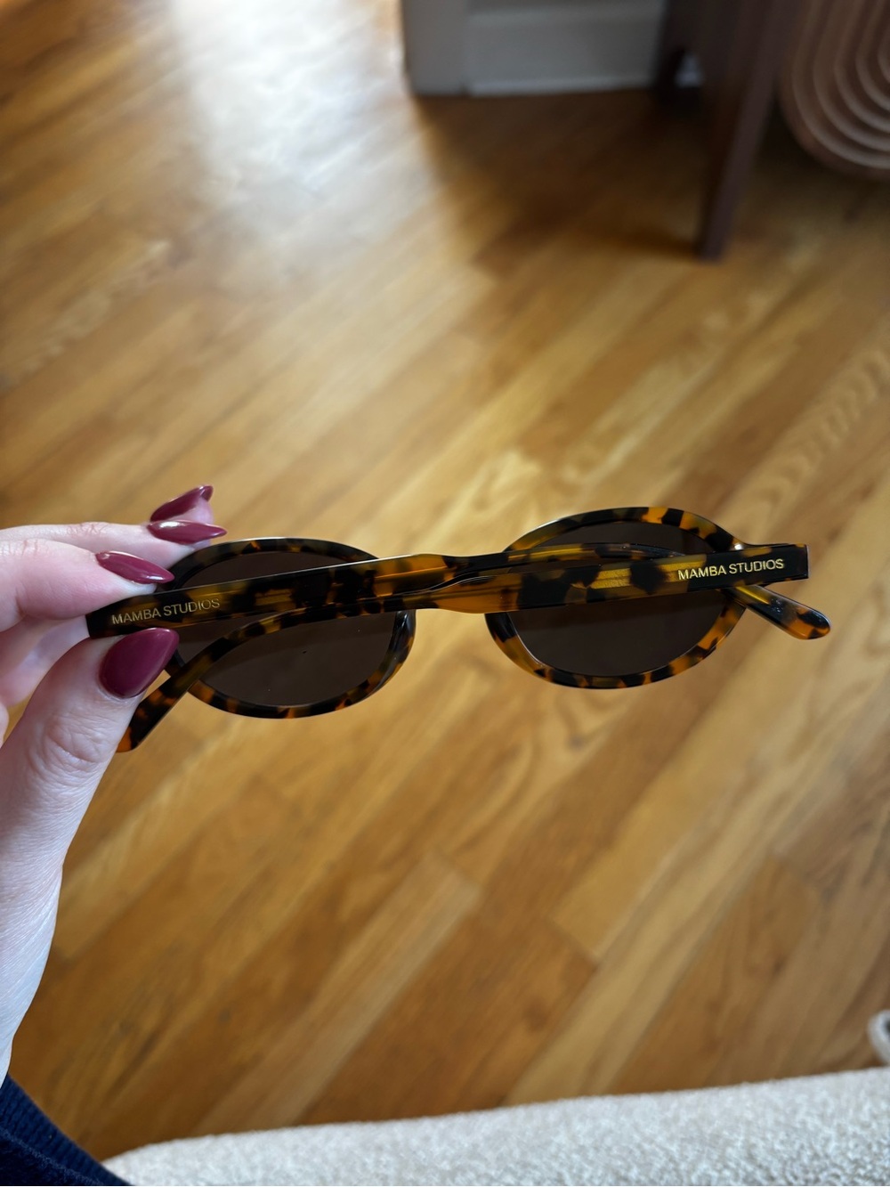 Mamba Studios Tortoiseshell Oval Sunglasses - Brown/Black Lenses - Picture 4 of 4